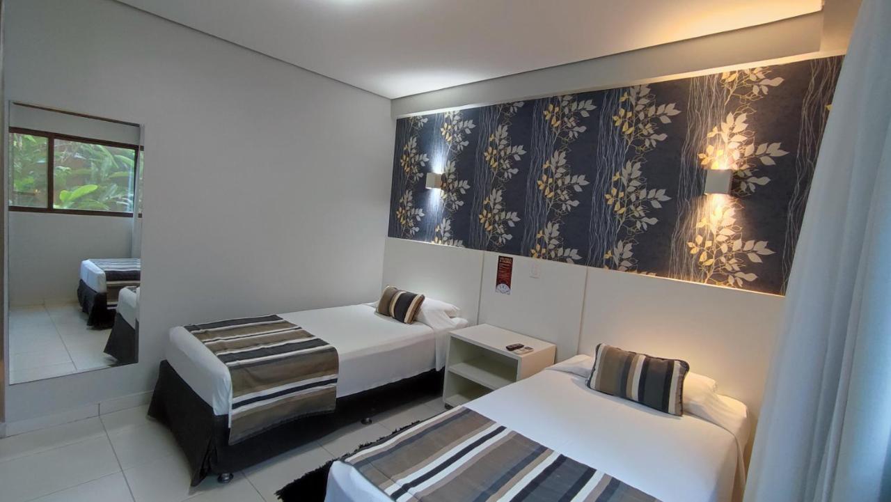 Hotel Girassol Plaza Palmas  Esterno foto
