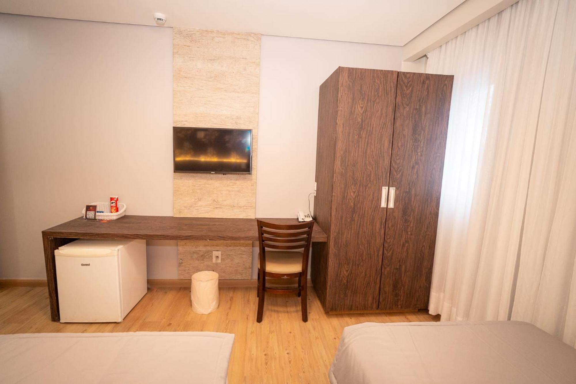 Hotel Girassol Plaza Palmas  Esterno foto