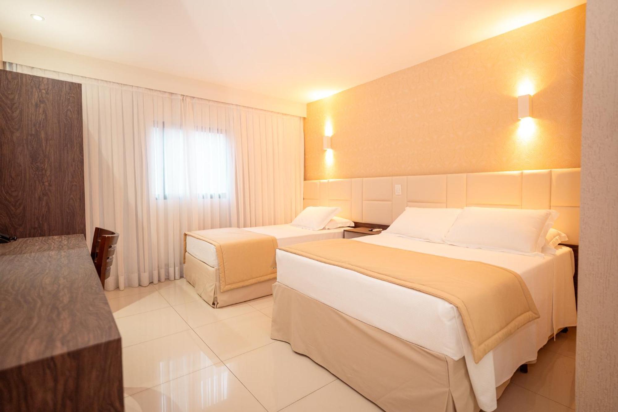 Hotel Girassol Plaza Palmas  Esterno foto